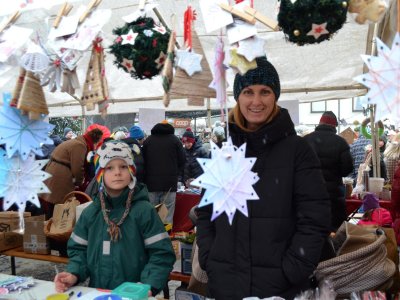 Adventní trh ZŠ Zdice na náměstí  3.12.2023