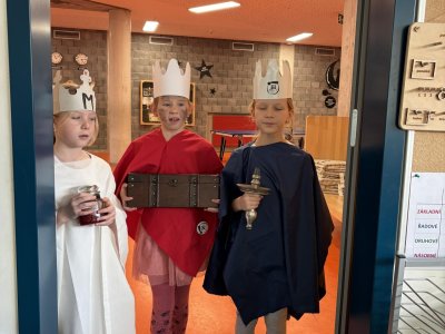 TŘI KRÁLOVÉ V 5.A